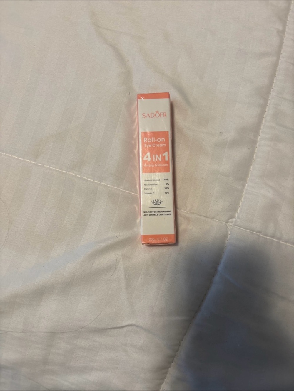 Roll-On Eye Cream 4-in-1 – Peach